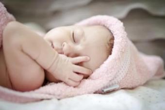 How should a newborn baby behave?