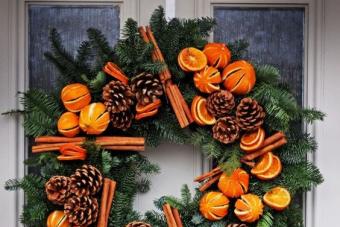 How to make a Christmas wreath: master class (31 photos)