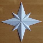 Making your own Christmas (Bethlehem) star from paper with older children